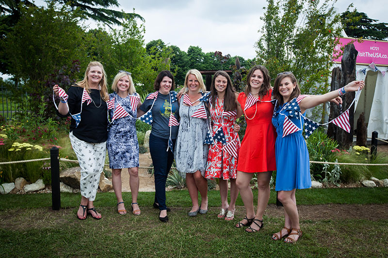 ladies-attending-event